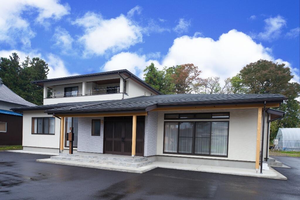 株式会社井上建築デザインのスライドイメージ3枚目